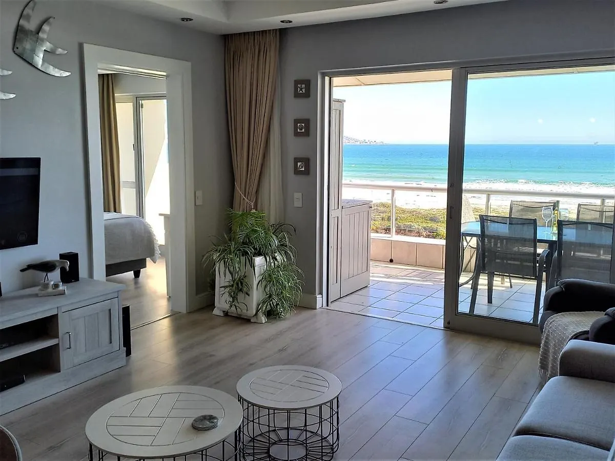 Dolphin Beach H203 Table Mountain Views Bloubergstrand Afrique du Sud
