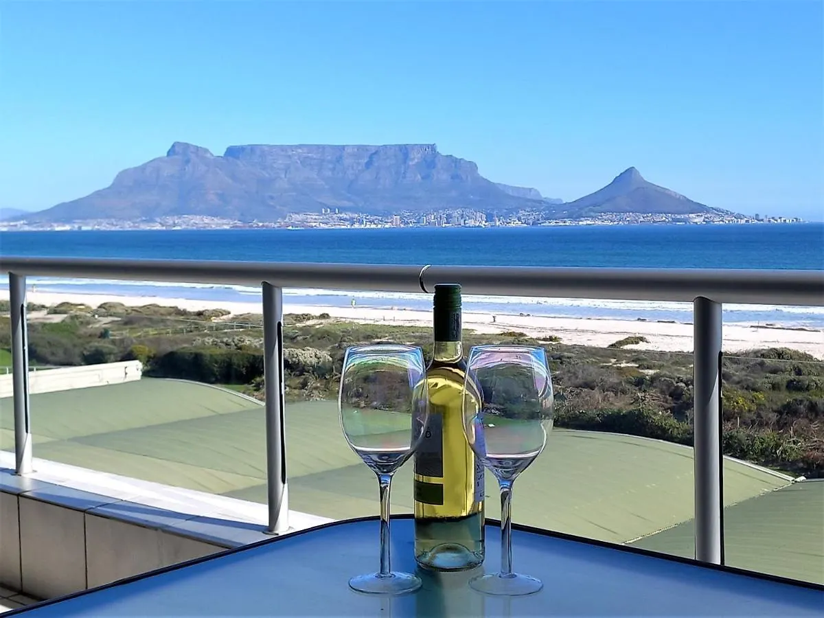 Dolphin Beach H203 Table Mountain Views Bloubergstrand